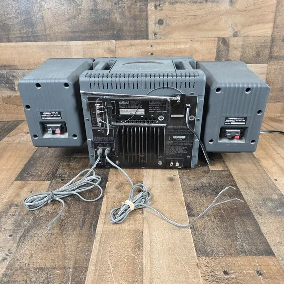 Yamaha Boombox Cassette CD Radio Stereo System YST-SC10 w/ Speakers Parts/Repair